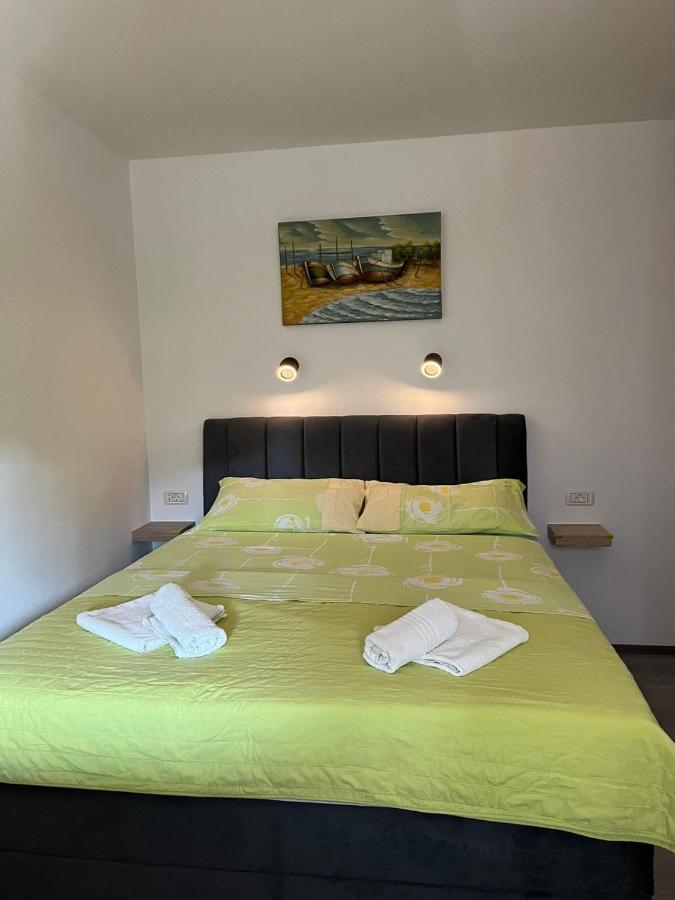 Apartments Vuceric เปโรย ภายนอก รูปภาพ