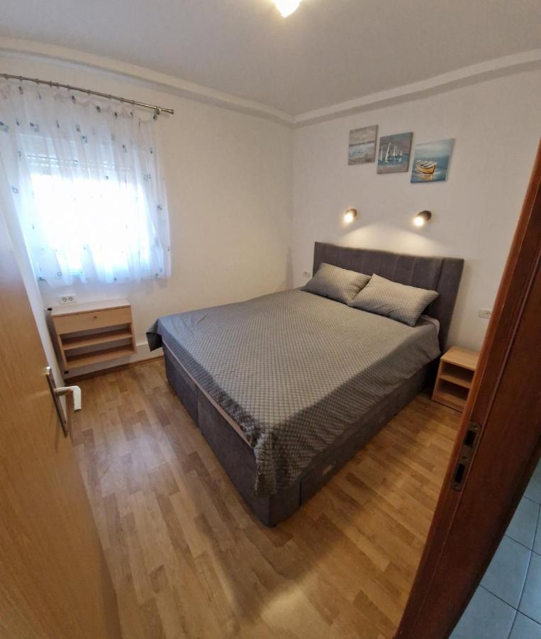 Apartments Vuceric เปโรย ภายนอก รูปภาพ
